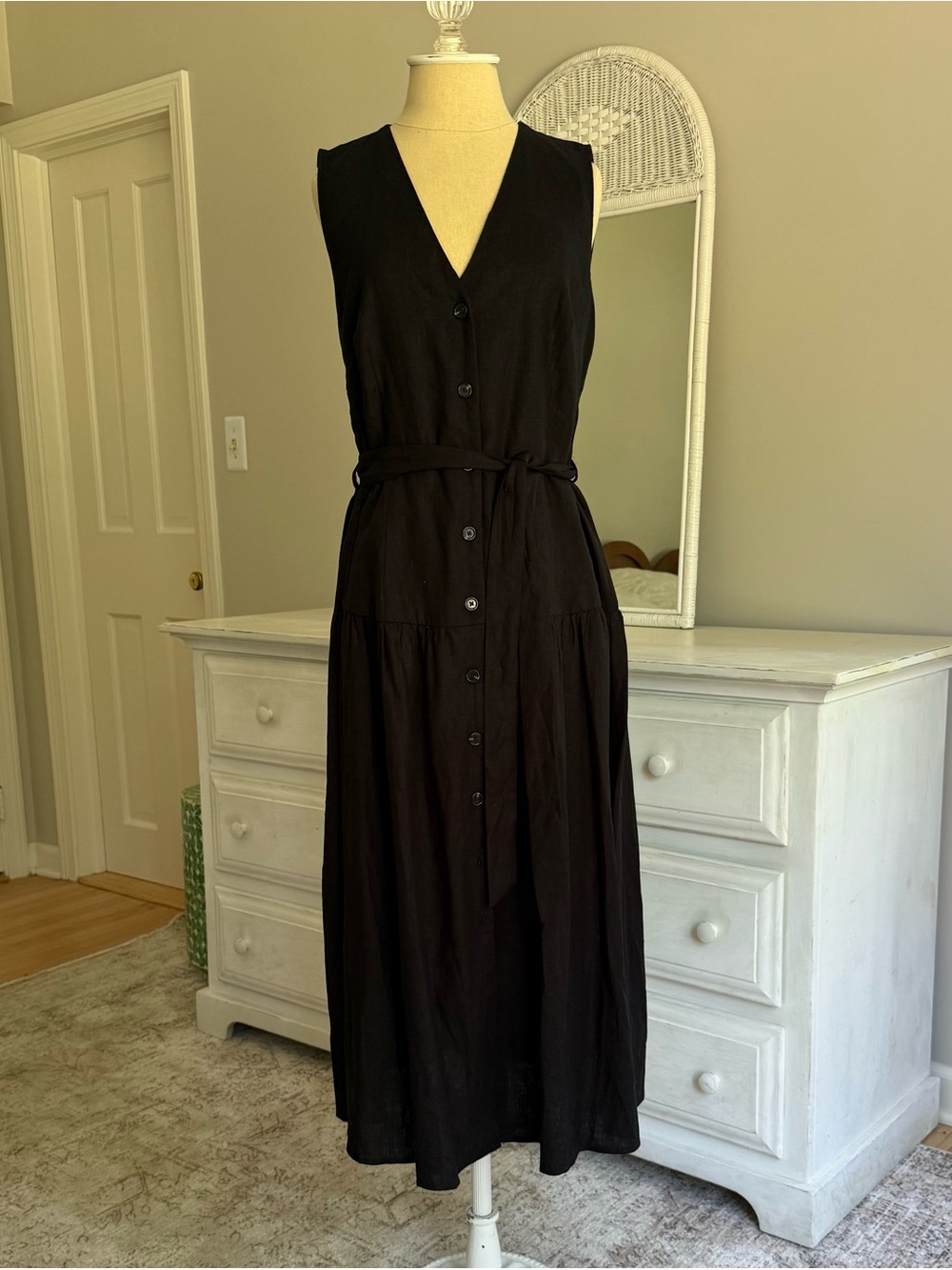 Sleeveless Black Linen Button-Front Maxi Dress with Waist Tie